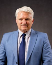 Portrait of Scott Williams